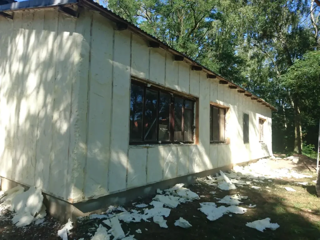 Izolacja elewacji pianą Barkowice Mokre